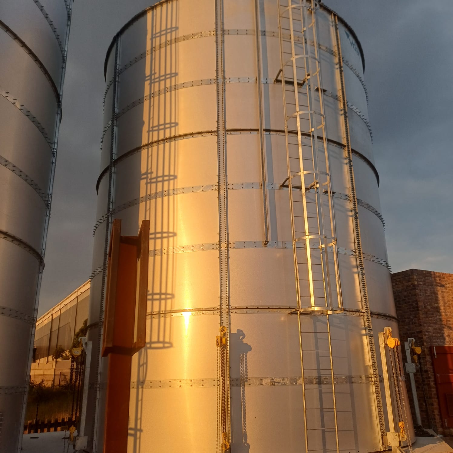 Close-up of Videx galvanized sectional tank shell and bolting